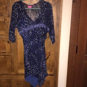 ⭐️BCBG 100% silk leopard dress (S)